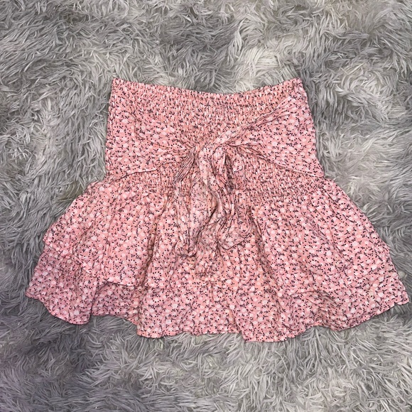 SKIRT BUNDLE!! 🚨SEND OFFERS🚨 - Picture 7 of 10